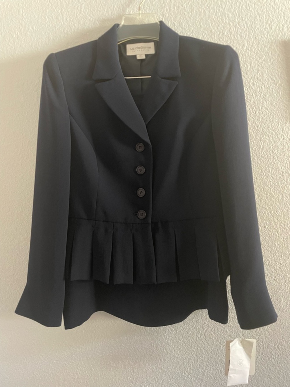 Liz Claiborne Navy Peplum Blazer with Pleated Hem 10P NWT